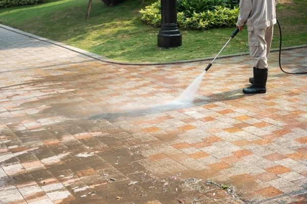 Reliable Power Washing Service Johnston IA